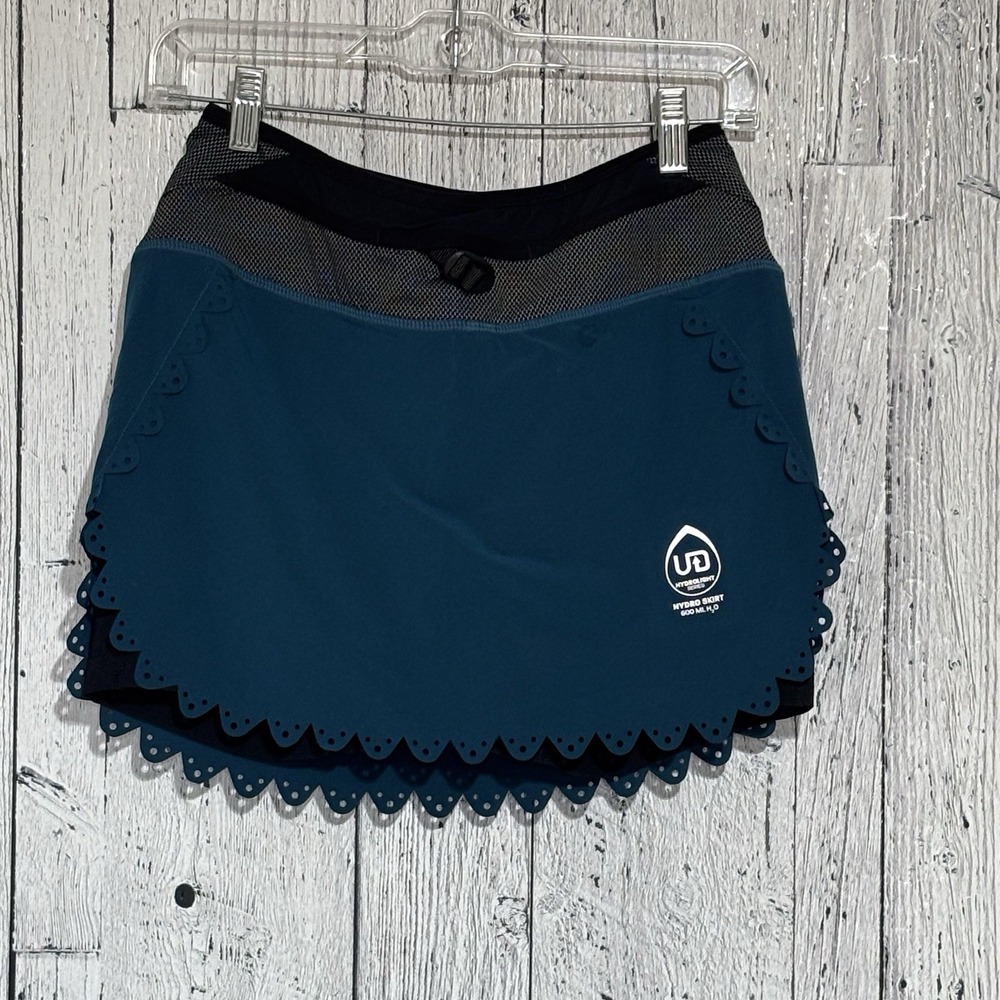 Ultimate Direction Hydro Skort Womens Size S Teal Running,Hiking Scalloped Edge